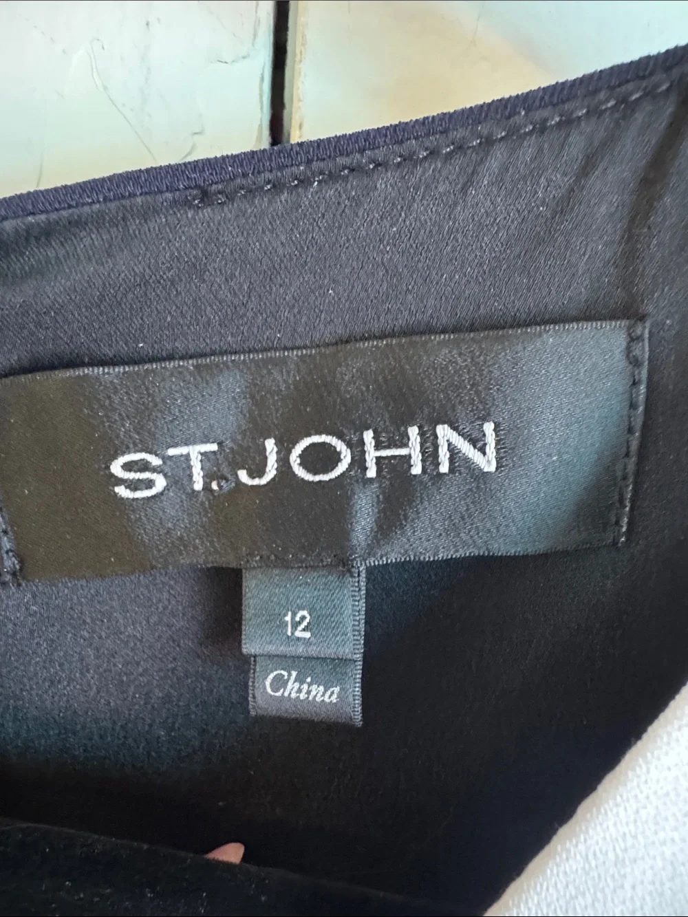 NWOT St. John Sleeveless Colorblock Maxi Dress in White/Navy/Black Fully Lined - Picture 9 of 12